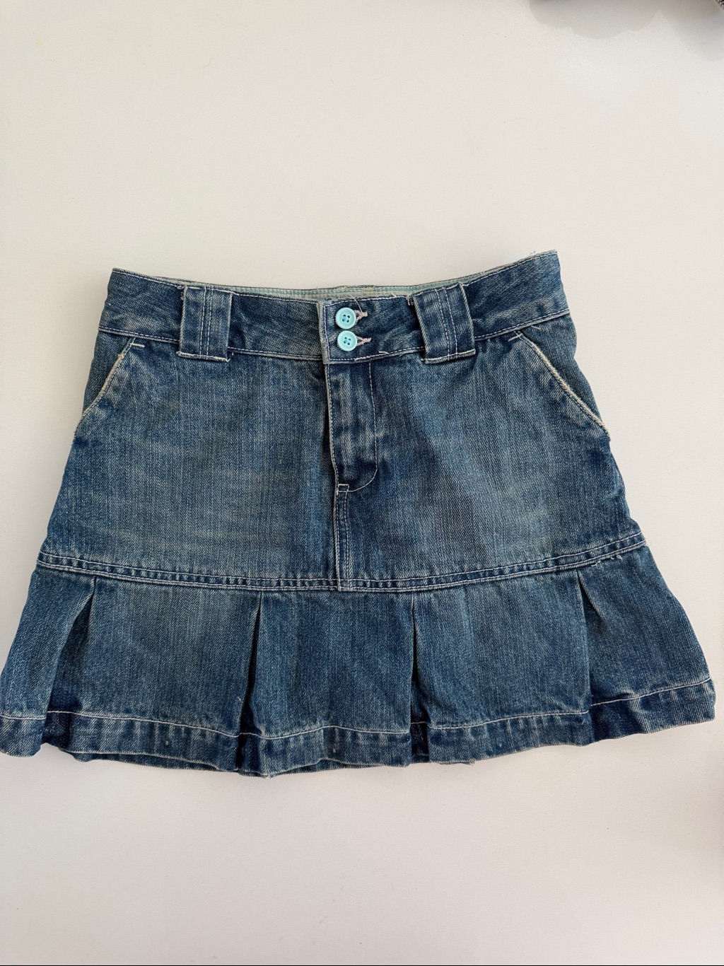 Gap Girls Denim Skirt In Blue With Light Blue Buttons